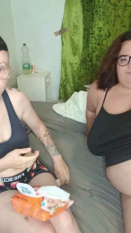 twind_hot39 webcam model stream image