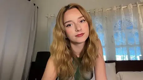 SirenaBelle webcam stripchat model stream image