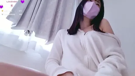 meg_0901 webcam model stream image