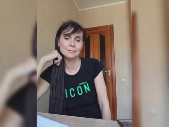 Hellenalonenochka webcam model stream image