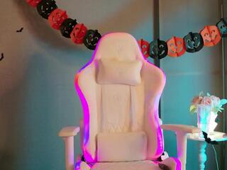 Adela Gilbert webcam model stream image