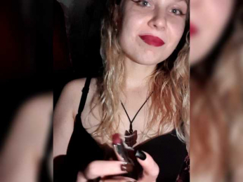 Kusia001 webcam model stream image