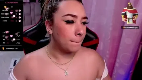 leahtemptation3 webcam stripchat model stream image