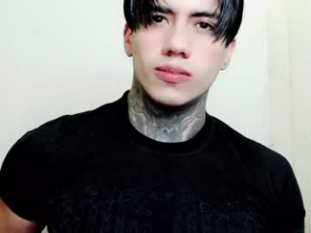 chriss_opp webcam chaturbate model stream image