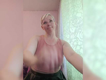 Sweetie454 webcam bongacams model stream image