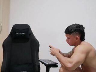 Noahh Jacob webcam model stream image