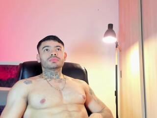 Thiago Ferrari webcam model stream image