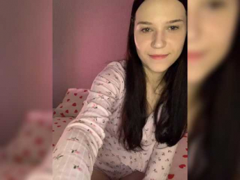 FoundaryElisa webcam model stream image