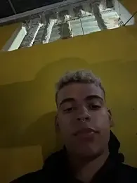 PrincesLeo webcam model stream image