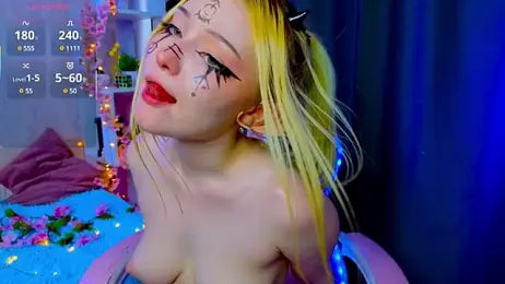 ElswythCovil webcam model stream image