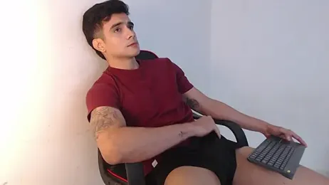 adam_levis17 webcam model stream image