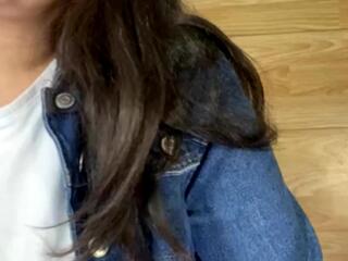 Ema Thompson webcam model stream image