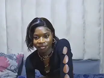 SexyBear012 webcam stripchat model stream image