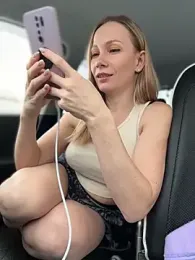 LavenderHot webcam model stream image