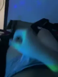 Caubechymnhoo webcam model stream image