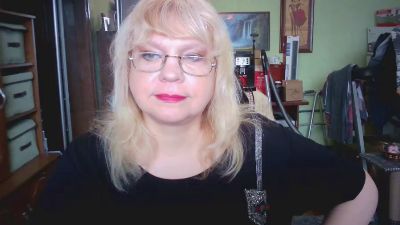 LOLA1972 webcam cam4 model stream image