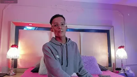 Charlie_Storm_ webcam model stream image