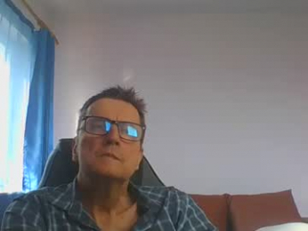 ulmeni4 webcam chaturbate model stream image