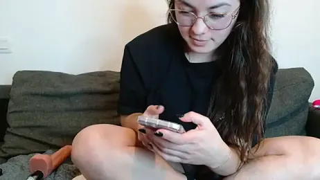 liloush__ webcam model stream image