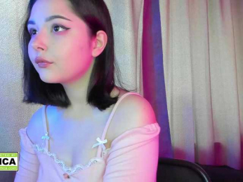 KikiraSparkle webcam model stream image