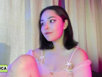 KikiraSparkle webcam model stream image