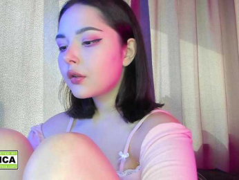 KikiraSparkle webcam model stream image