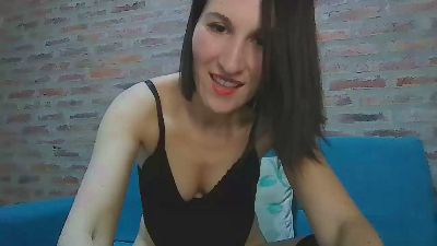 isadeluxe webcam model stream image