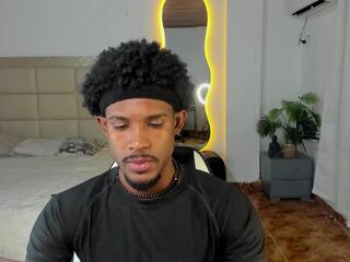 Jhons Black webcam flirt4free model stream image