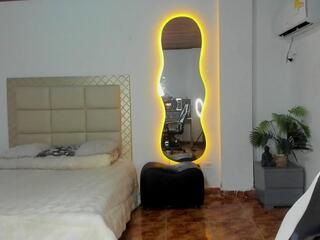 Jhons Black webcam model stream image