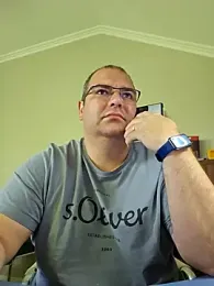 Andrew1900529 webcam model stream image