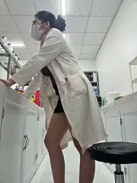 HinaLovely webcam model stream image