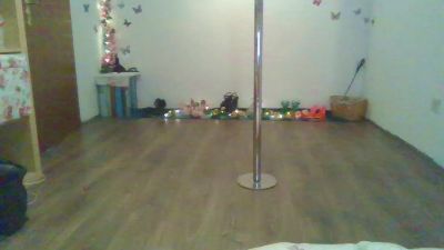CocoGenesis webcam model stream image