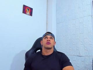 Aaron Velour webcam flirt4free model stream image