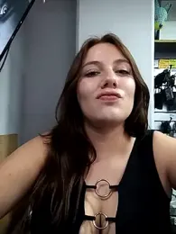 AriNights webcam model stream image