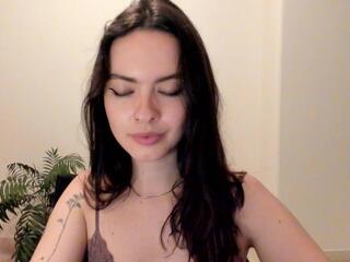 Lenna Whitee webcam flirt4free model stream image