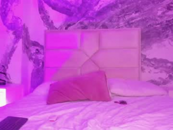 ariannaroux_ webcam model stream image