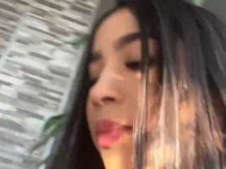 kendalljoy webcam model stream image