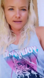 5_Sweetnpink_23 webcam model stream image