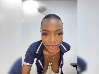 Exoticsoms webcam model stream image