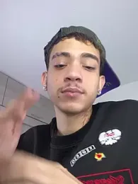 handsome_white_x webcam stripchat model stream image