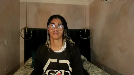 Maxim-Walker webcam model stream image