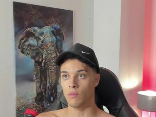 Teo Bennet webcam model stream image