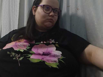Nency-18 webcam bongacams model stream image