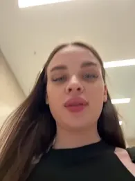 KristiRich webcam model stream image