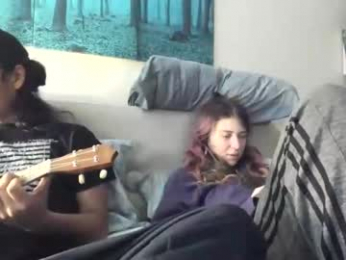 yiddikitti webcam model stream image