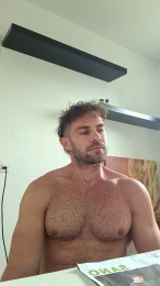 ALPHA_HUNK webcam model stream image