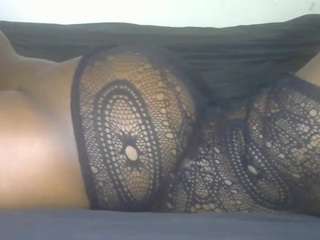 thickpetite webcam model stream image