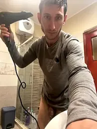 Gionnytav webcam model stream image