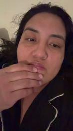 Kittencurves webcam model stream image