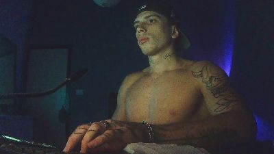 onlybauti webcam model stream image